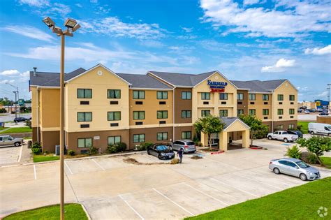 Midas, 6407 N Navarro St, Victoria, TX .